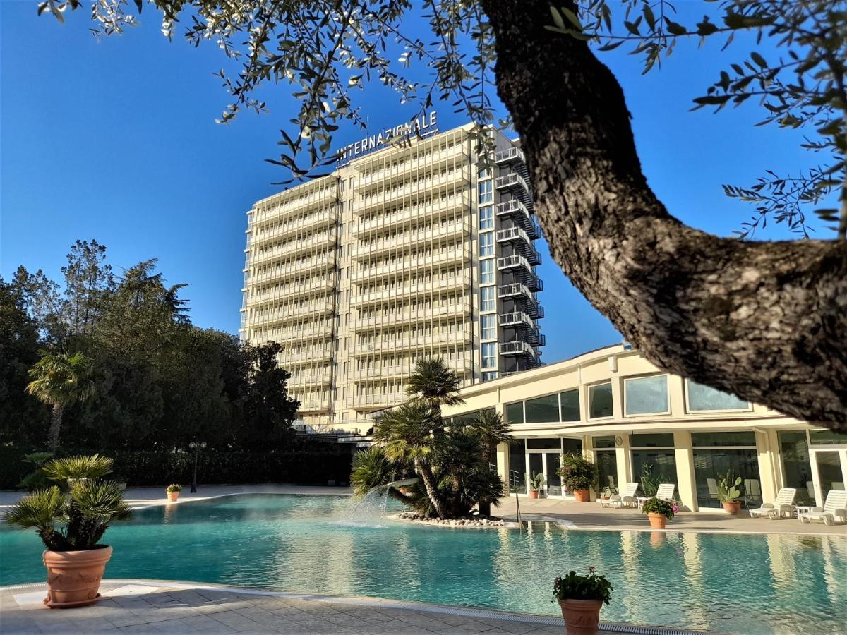 Hotel Internazionale Terme Abano Terme Exterior photo