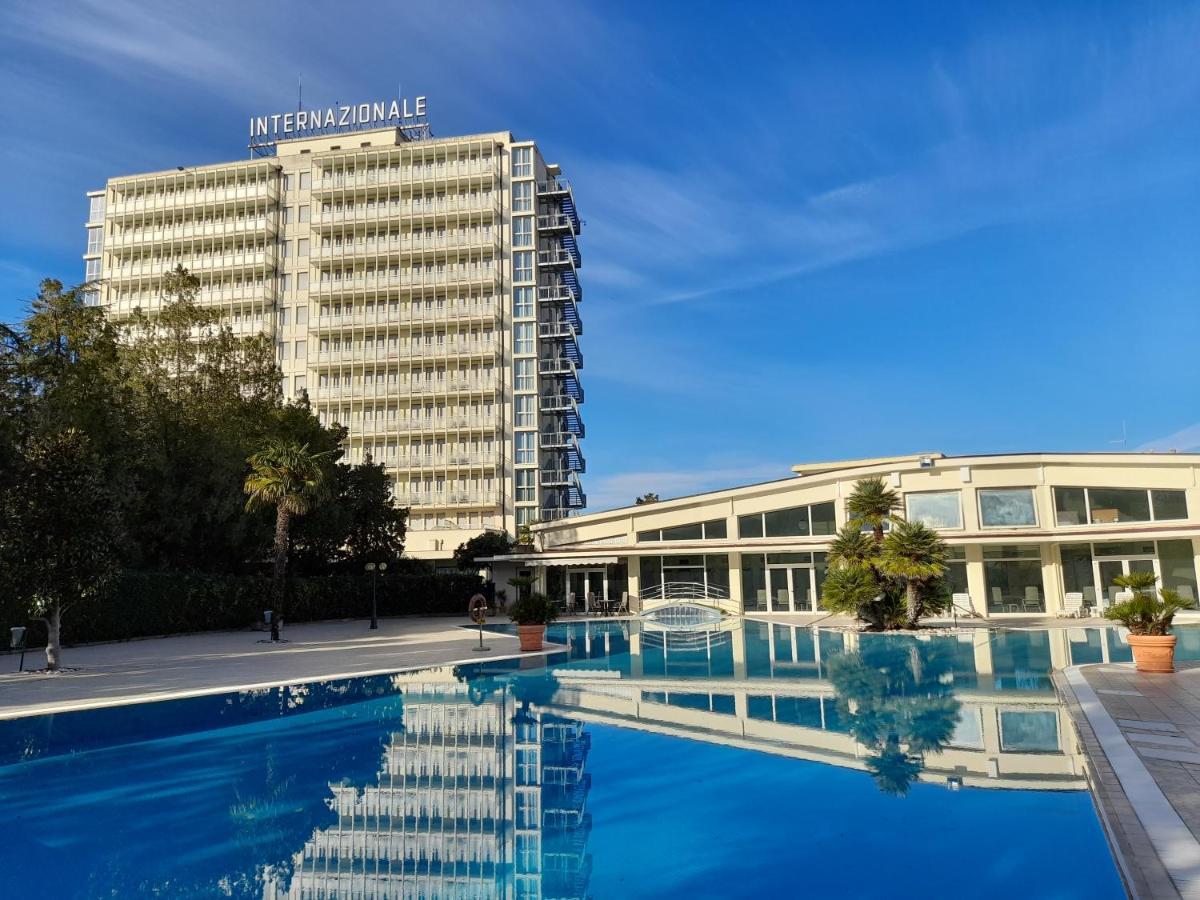 Hotel Internazionale Terme Abano Terme Exterior photo