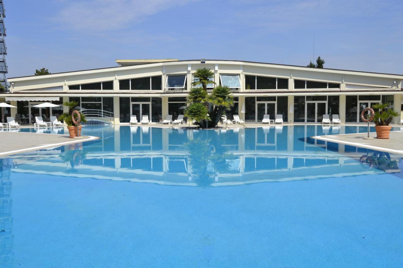 Hotel Internazionale Terme Abano Terme Exterior photo