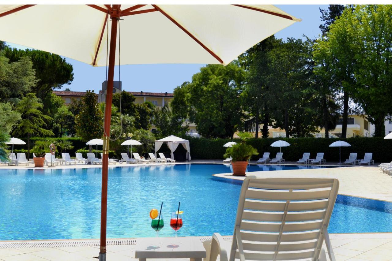 Hotel Internazionale Terme Abano Terme Exterior photo