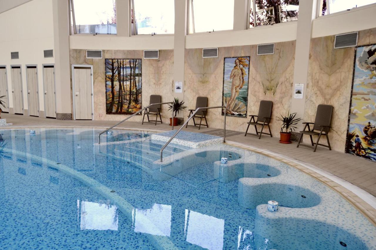 Hotel Internazionale Terme Abano Terme Exterior photo