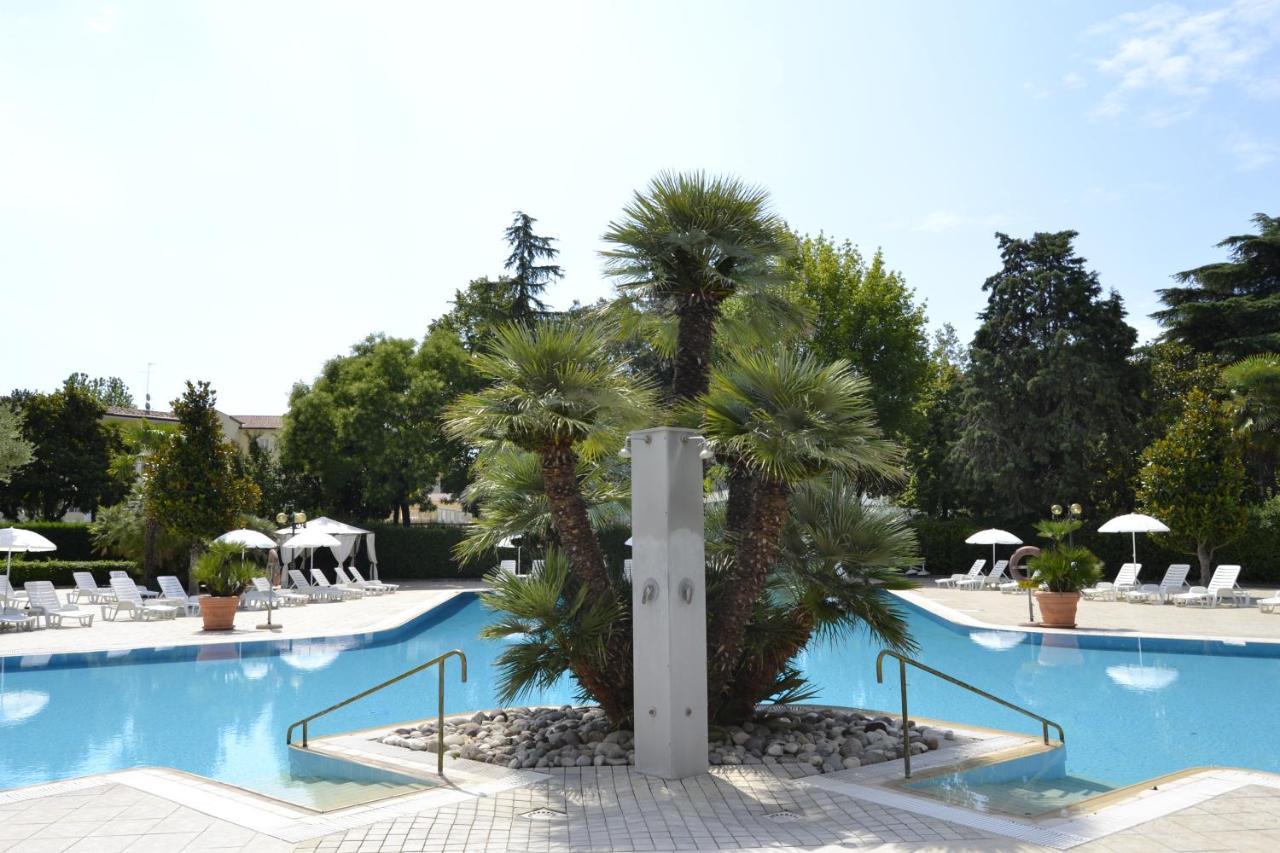 Hotel Internazionale Terme Abano Terme Exterior photo