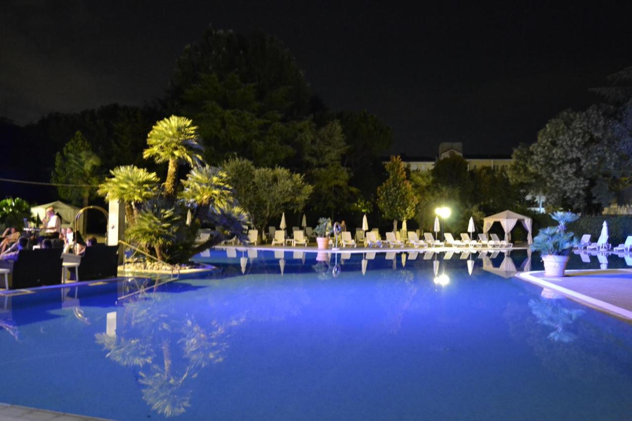 Hotel Internazionale Terme Abano Terme Exterior photo