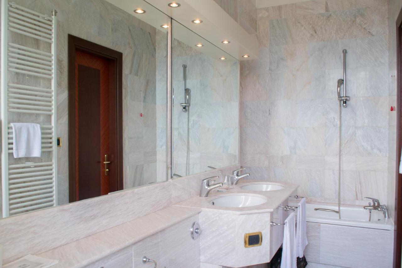 Hotel Internazionale Terme Abano Terme Exterior photo