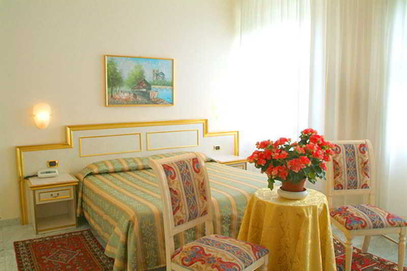 Hotel Internazionale Terme Abano Terme Exterior photo