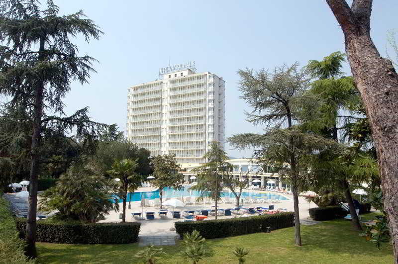 Hotel Internazionale Terme Abano Terme Exterior photo